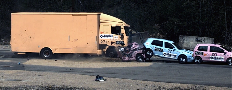 truck crash L-VIT 1000